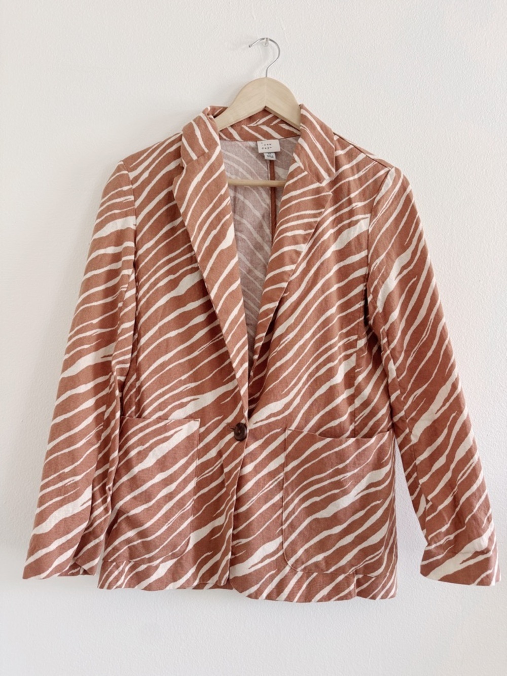 a new day Tan & White Zebra-Print Blazer XS - Picture 2 of 4